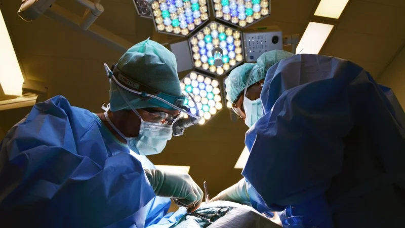 Torbiele odbytu we Wrocławiu — nowoczesne leczenie laserowe